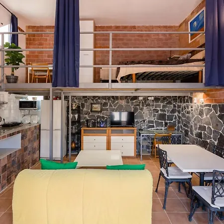 Apartment El Rinconcito: Cozy Space In A Seaside Village